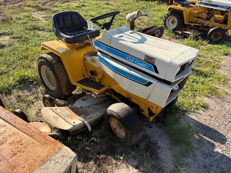 cub-cadet-1650-image-1