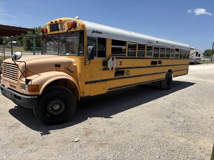 1997-international-3800-image-1