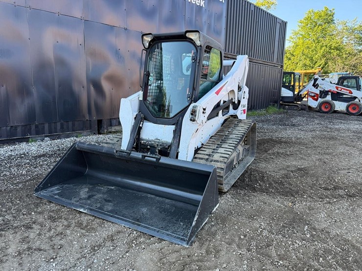 2020-bobcat-t740-image-8
