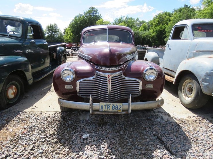 1941-chevrolet-special-deluxe-2dr-sedan-image-2