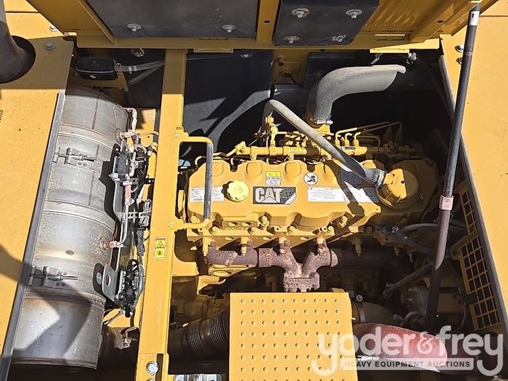 2019-caterpillar-336-image-55