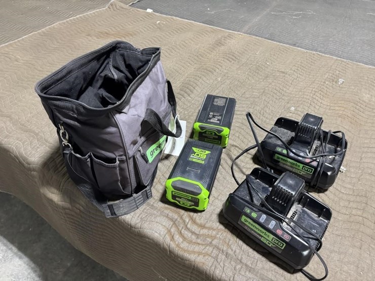 greenworks-pro-zero-turn-electric-mower-image-7