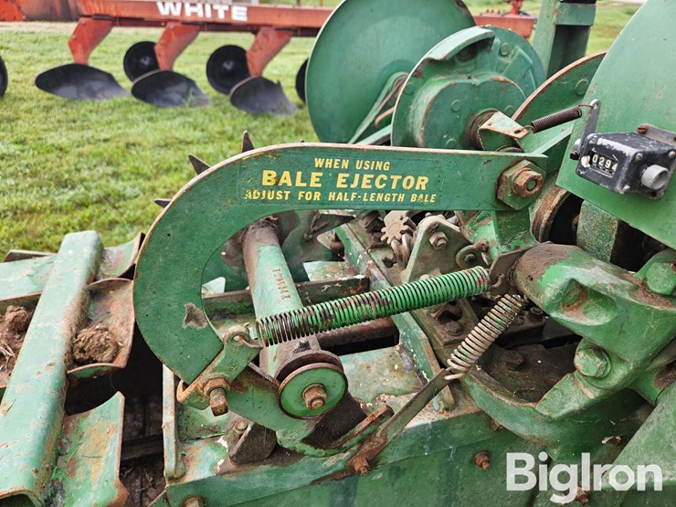 1960-john-deere-14t-image-19