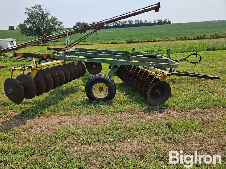 1978-john-deere-210-image-4