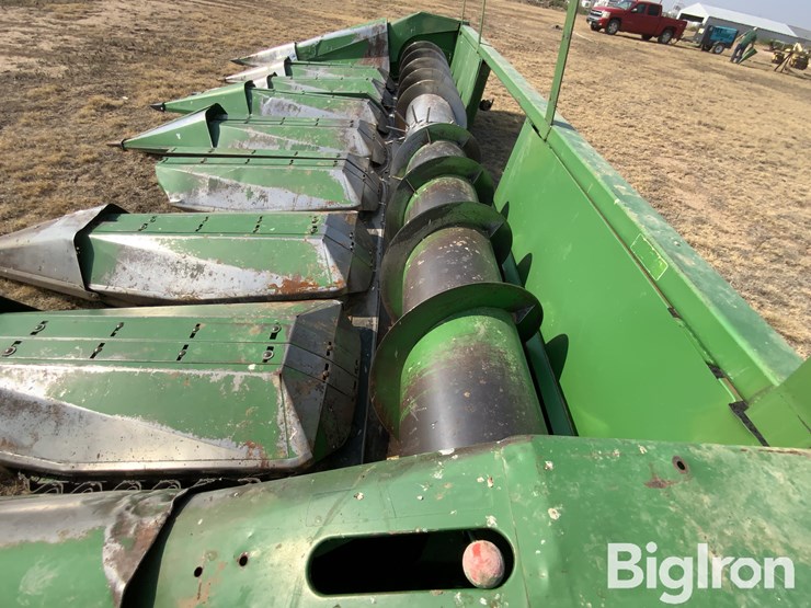 john-deere-853-image-11