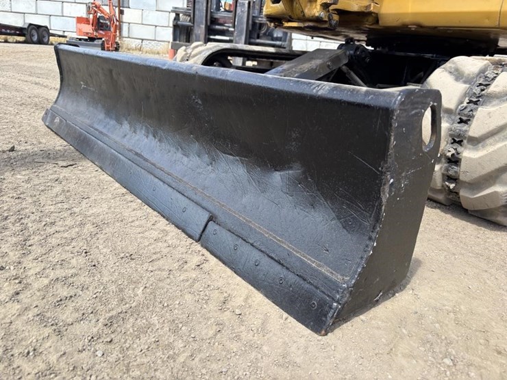 caterpillar-303.5-image-9