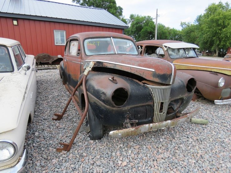 1941-ford-2dr-sedan-image-1