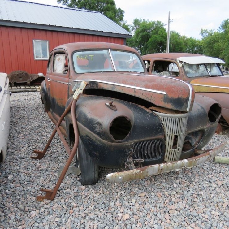 1941 Ford 2dr Sedan