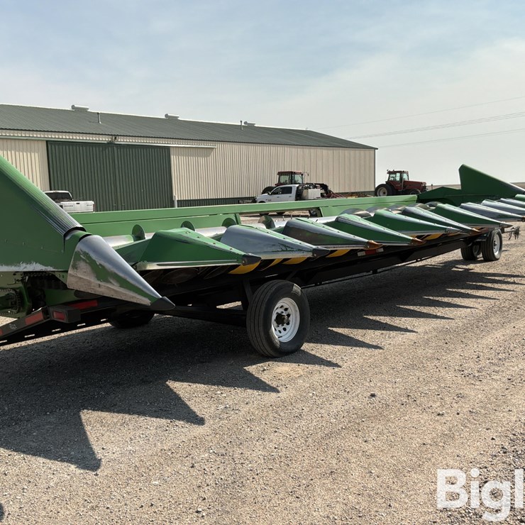 JOHN DEERE 1253A