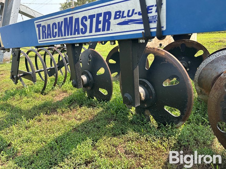 blu-jet-track-master-image-13