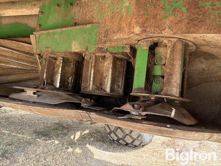 2011-john-deere-r450-image-15