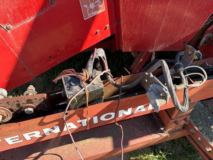 international-forage-harvester-image-8
