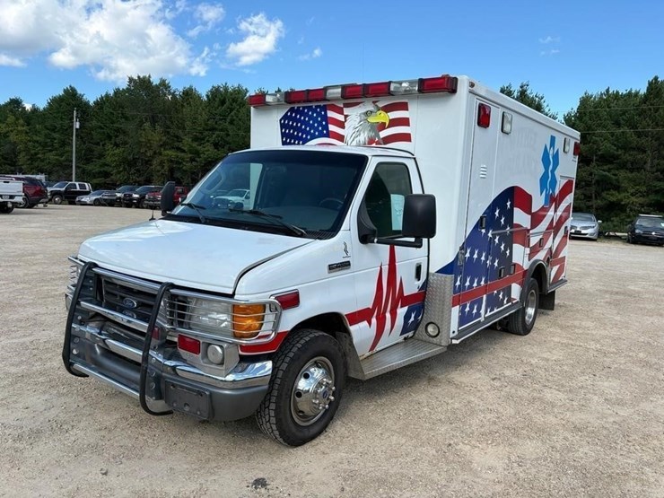 2006-ford-e450-image-1