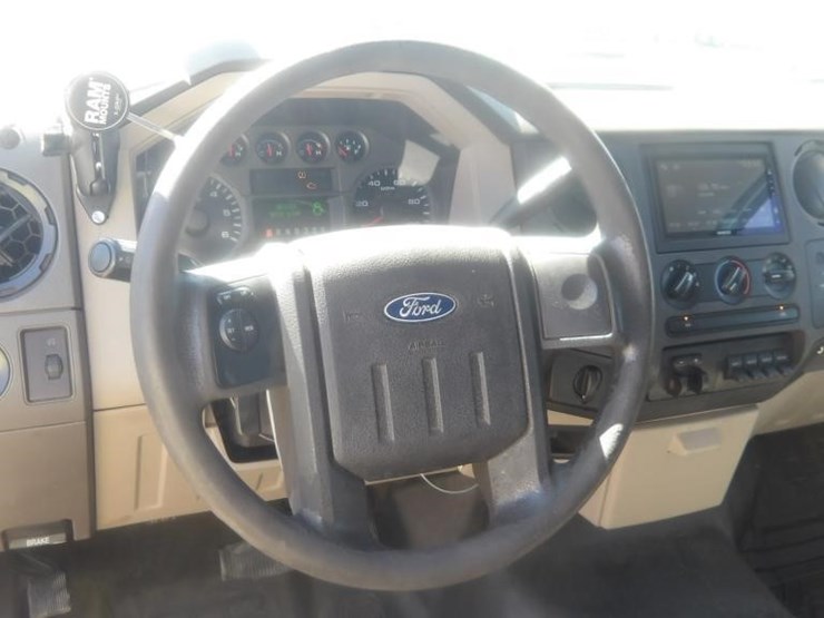 2010-ford-f250-image-15