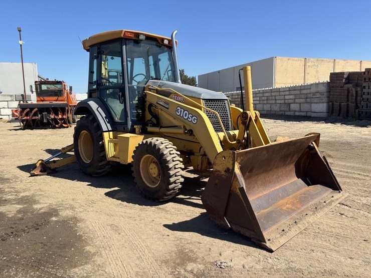 deere-310sg-image-2