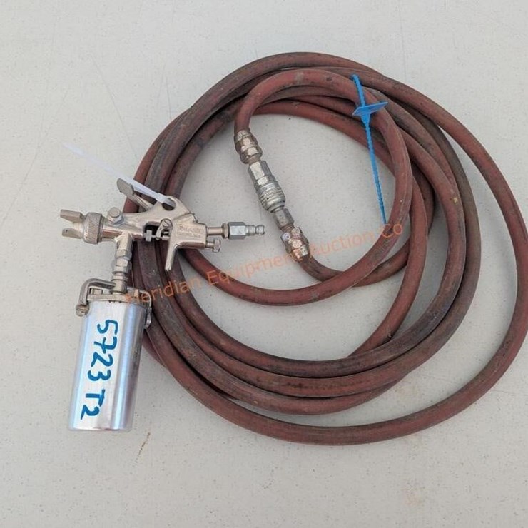 Automotive Sprayer w/ Hose