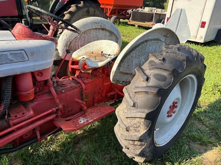 ford-tractor-image-12
