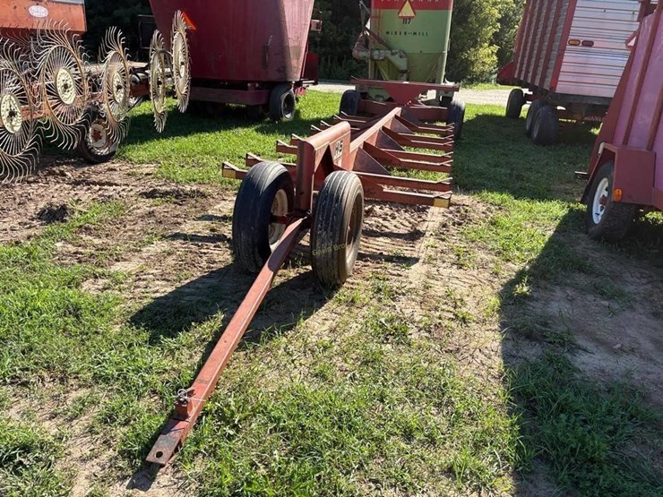 h&s-12-bale-tricycle-front-bale-trailer-image-3