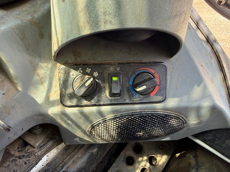 2019-bobcat-s595-image-19