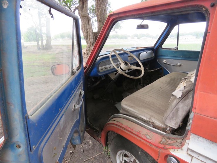 1963-chevrolet-95-rampside-pickup-image-5