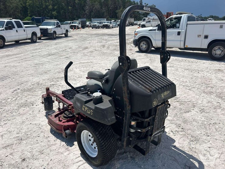 2013-toro-z-master-52in-zero-turn-commercial-mower-image-4