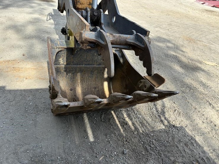 2022-xcmg-xe155ucr-hydraulic-excavator-image-7