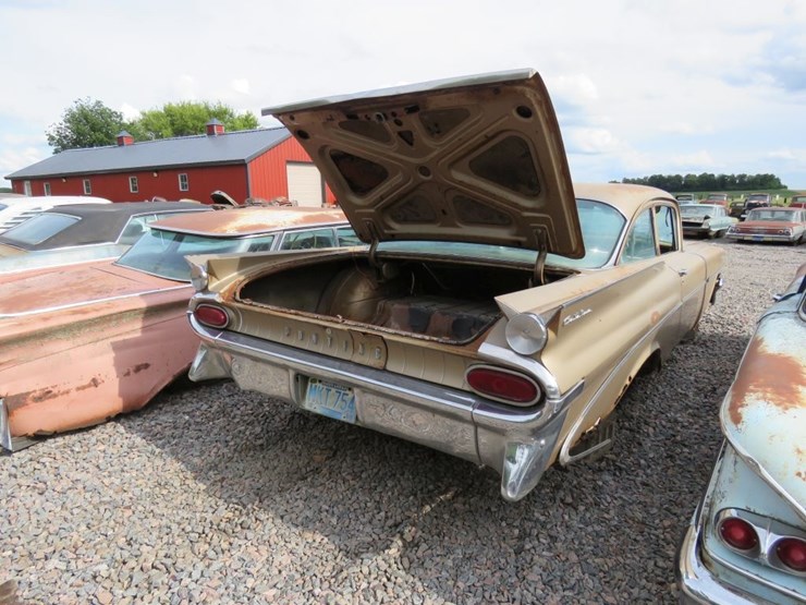 1959-catalina-2dr-sedan-image-5