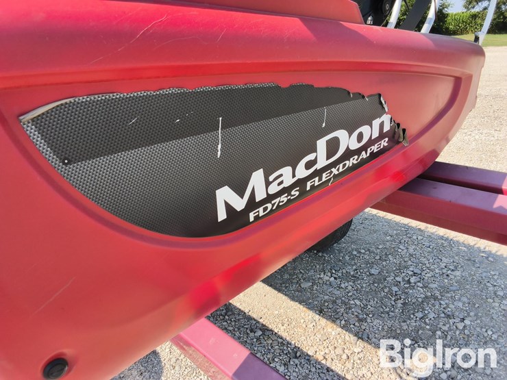2015-mac-don-fd75-image-9