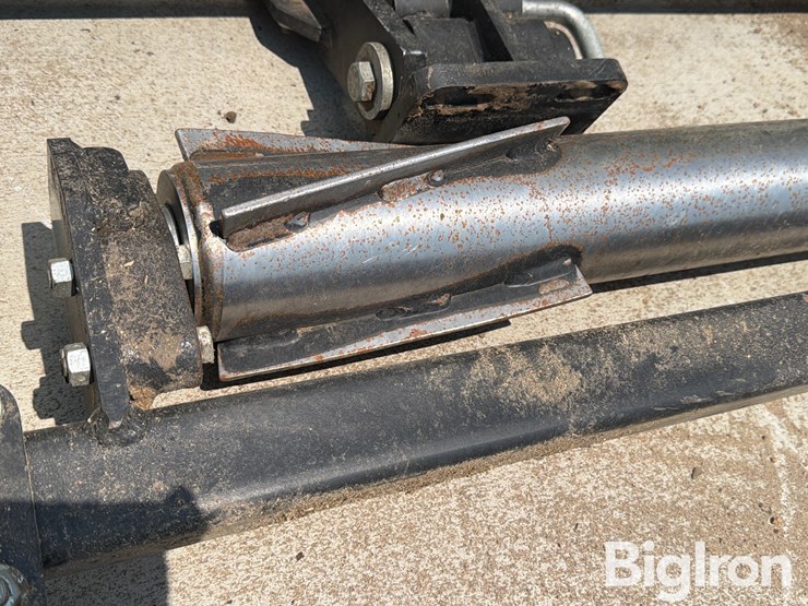 yetter-5000-devastator-stalk-rollers-image-12