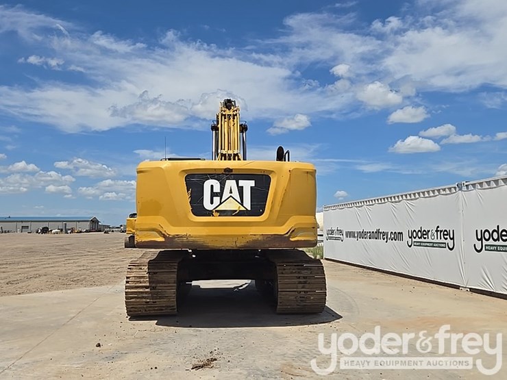 2019-caterpillar-336-image-4