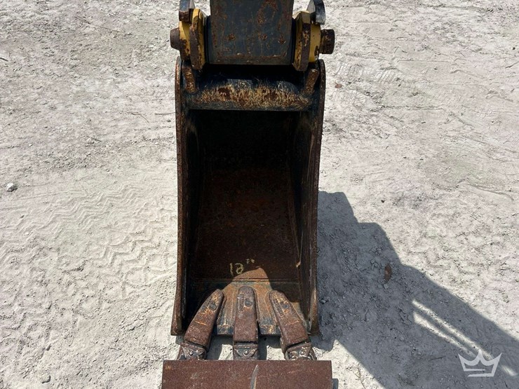 2023-deere-35g-image-22