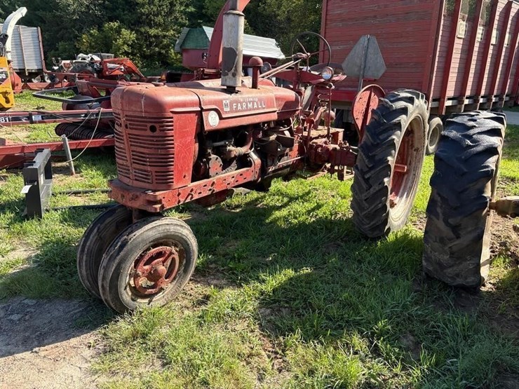 farmall-super-h-tractor-image-2