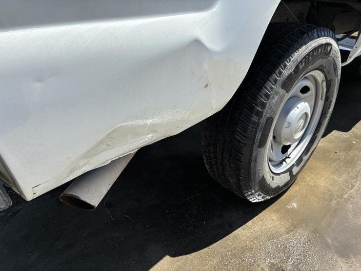 2011-ford-f250-image-9