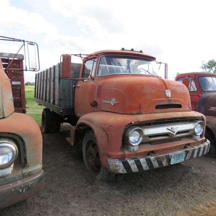 1956 FORD C600