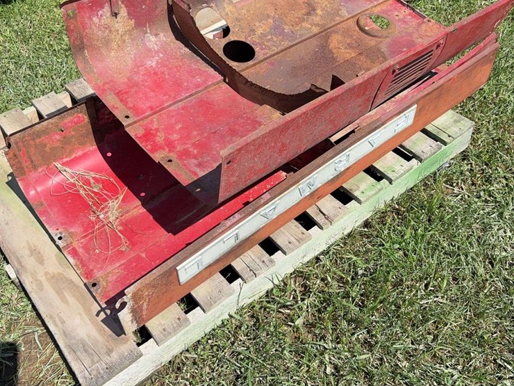 case-ih-560-image-3