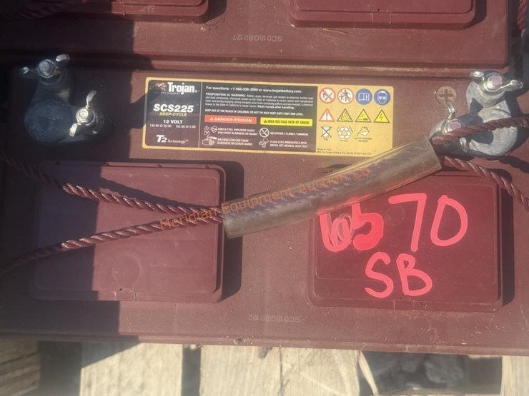 battery-box,-marine-battery-charger-&-batteries-image-7