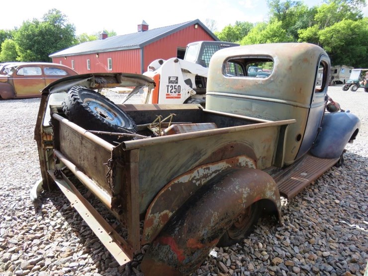 1946-chevrolet-pickup-image-5
