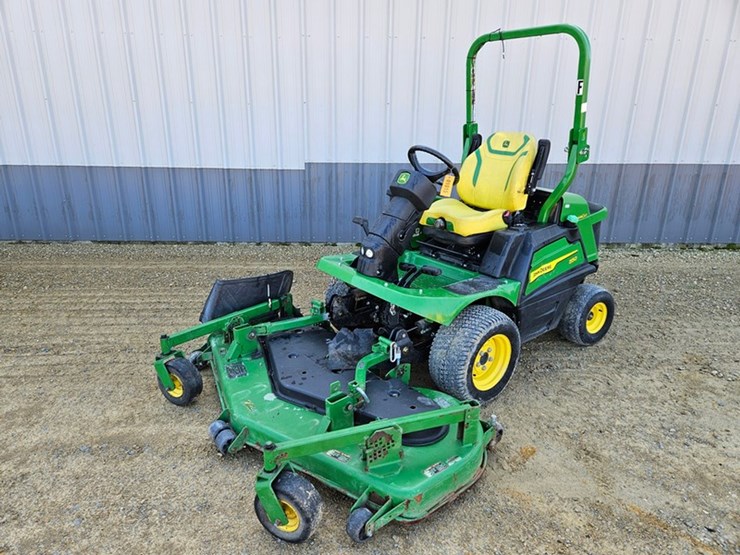 2023-john-deere-1550-image-1