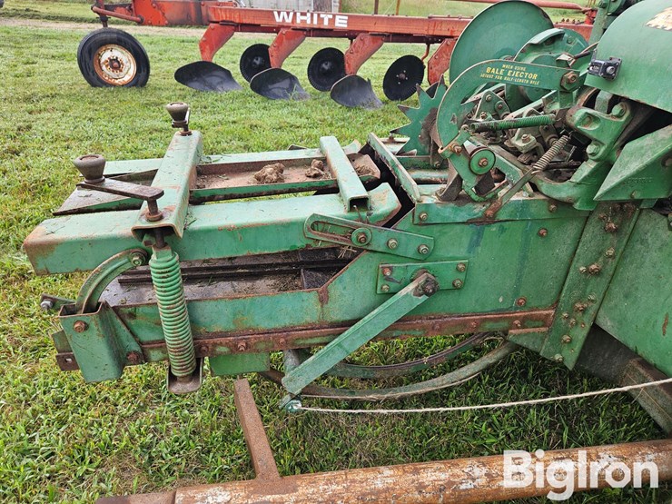 1960-john-deere-14t-image-18