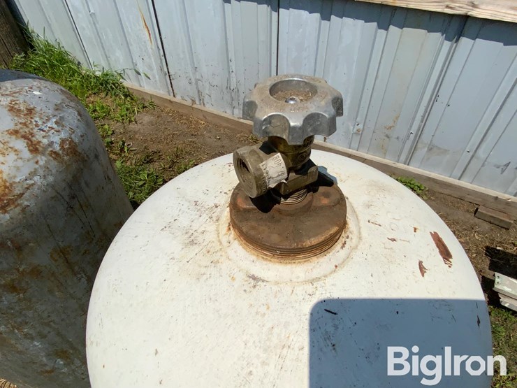steel-100lb-propane-tanks-image-9