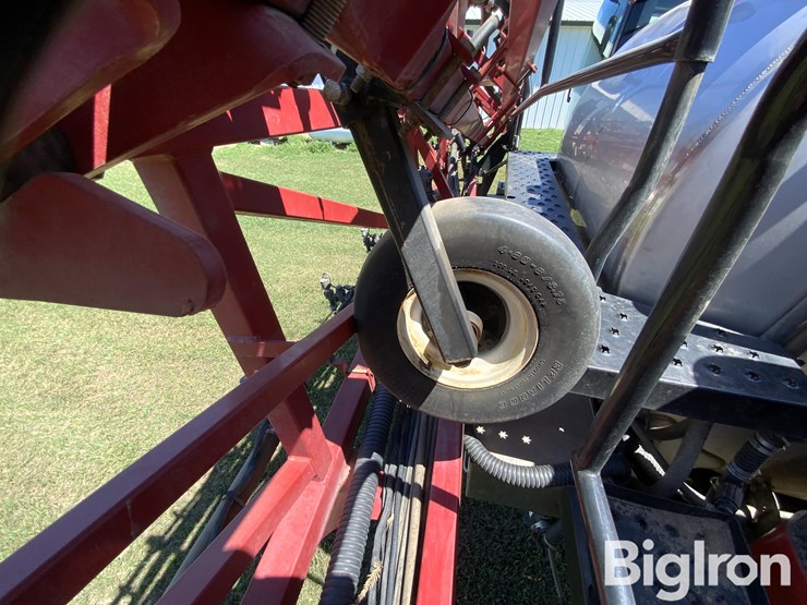 2011-case-ih-patriot-4420-image-19