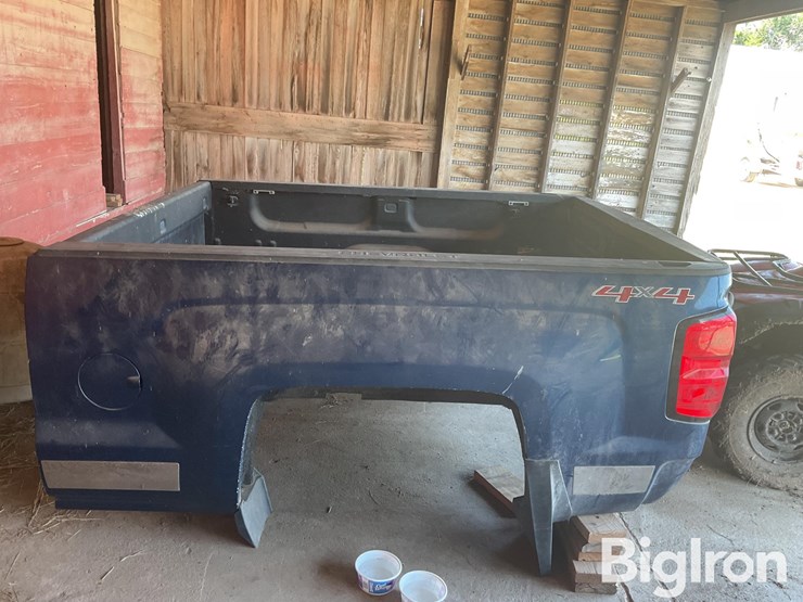 2015-chevrolet-2500hd-image-4