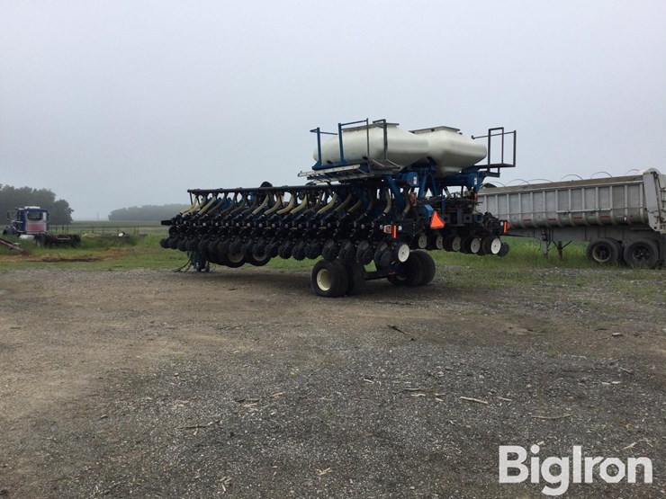 2009-kinze-3700-image-7