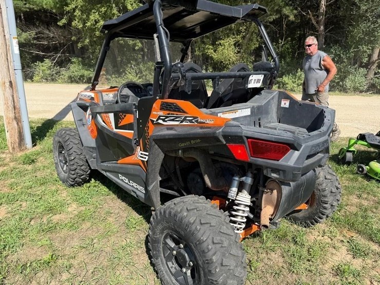 2017-polaris-rzr-s-1000-utv-image-4