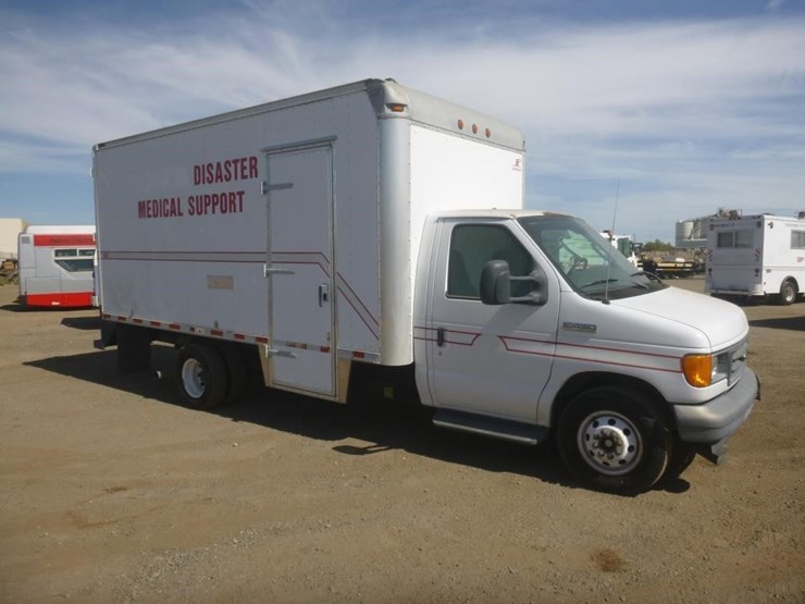 2007-ford-e450-image-2