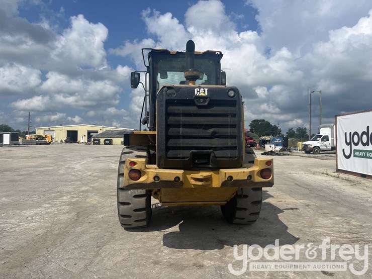 2016-caterpillar-926m-image-5