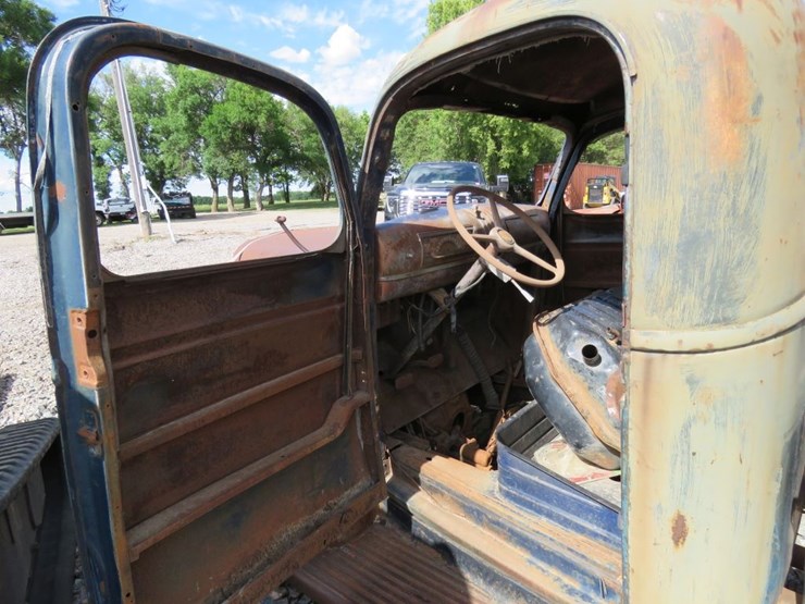 1946-chevrolet-pickup-image-6