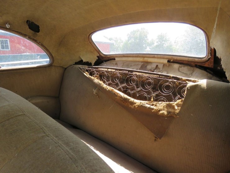 1941-chevrolet-special-deluxe-2dr-sedan-image-9