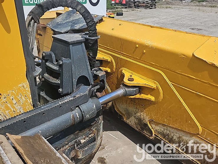 2013-deere-750k-lgp-image-22
