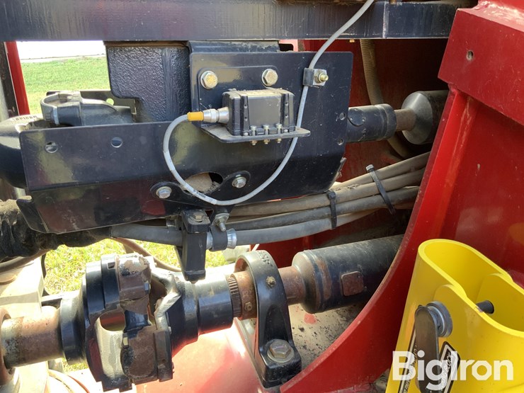2012-case-ih-600-image-16